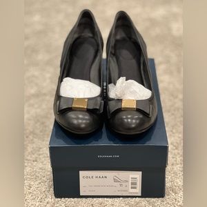 Like new Cole Haan Tali Grand Bow Wedge, Black, 11